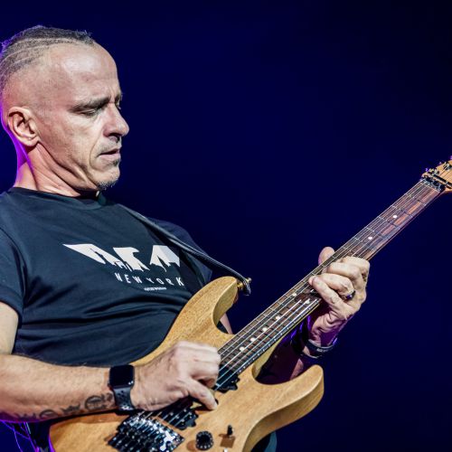 EROS RAMAZZOTTI, NUOVO ALBUM NEL 2022