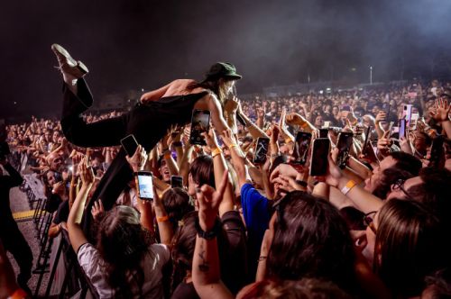 Lucio Corsi annunica il tour europeo 2026